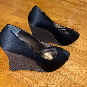 Women dress shoes